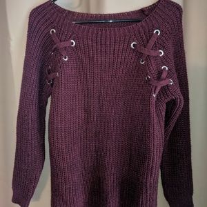 ☀️Boohoo Eyelet Sweater in color berry NWOT
